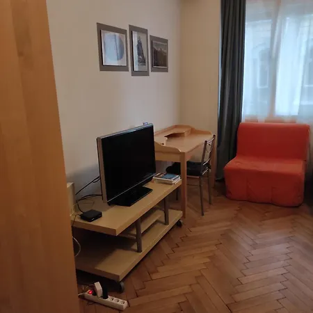 Coronation شقة براتسيلافا