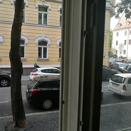 Coronation شقة براتسيلافا